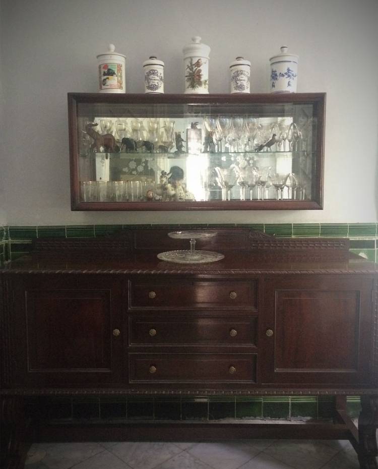 dining-room-furniture